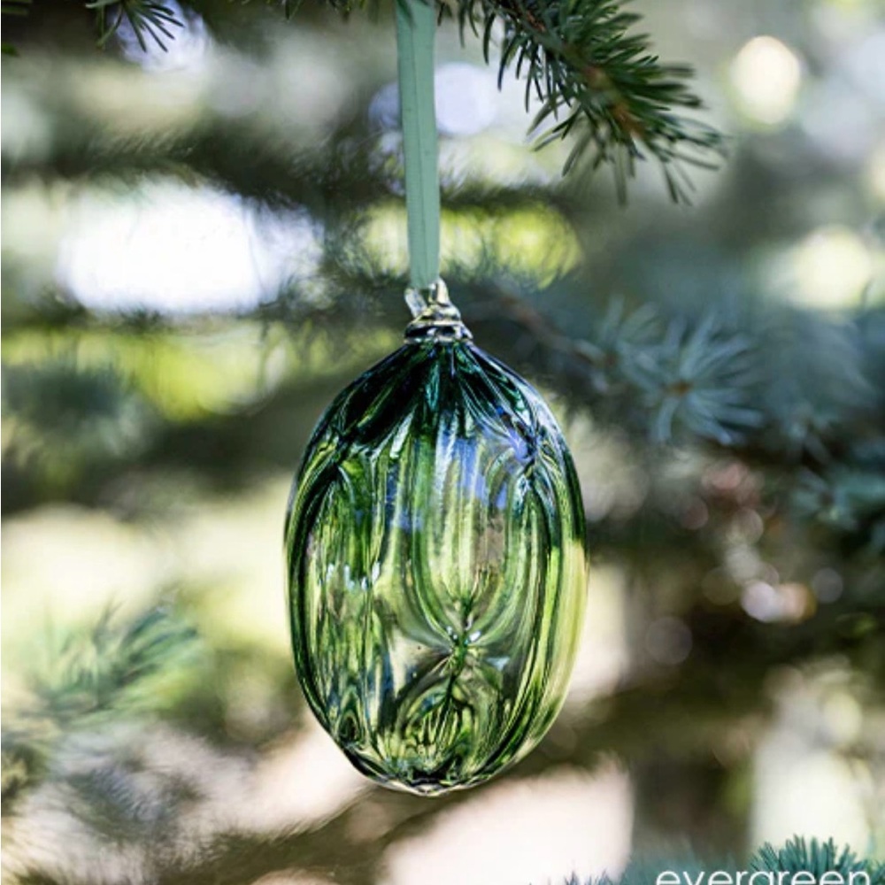 Glassybaby Evergreen Ornament